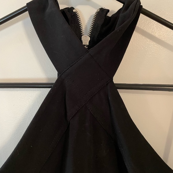 Crop top - Picture 2 of 4